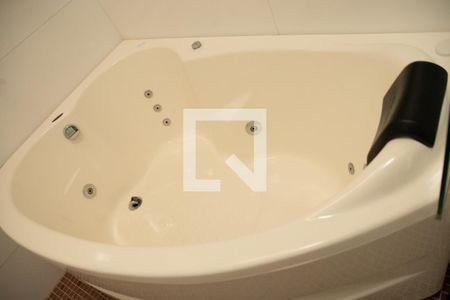 Casa à venda com 242m², 3 quartos e 3 vagas Casa à venda com 242m², 3 quartos e 3 vagasBanheiro do Quarto 1