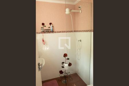 Casa à venda com 242m², 3 quartos e 3 vagas Casa à venda com 242m², 3 quartos e 3 vagasBanheiro 3