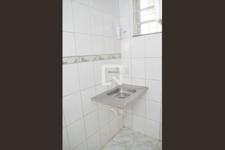 Cozinha de apartamento para alugar com 1 quarto, 46m² em Matatu, Salvador