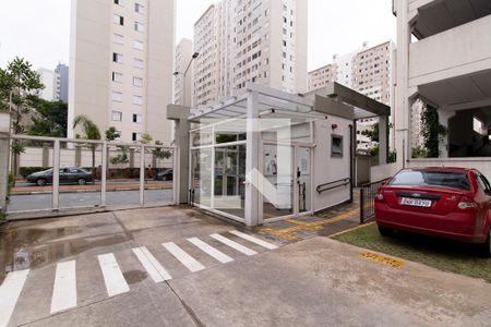 Apartamento à venda com 42m², 2 quartos e 1 vaga Apartamento à venda com 42m², 2 quartos e 1 vagaÁrea Comum - Portaria