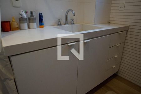 Casa à venda com 100m², 3 quartos e sem vagaBanheiro da Suíte 1