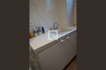 Casa à venda com 100m², 3 quartos e sem vagaBanheiro da Suíte 1