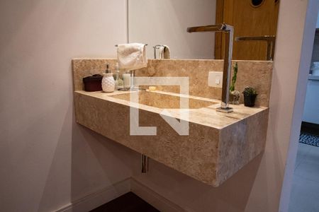 Casa à venda com 100m², 3 quartos e sem vagaLavabo