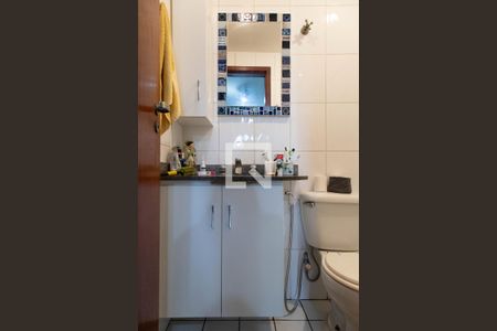 Apartamento à venda com 189m², 3 quartos e 2 vagas Apartamento à venda com 189m², 3 quartos e 2 vagasBanheiro da suíte 2