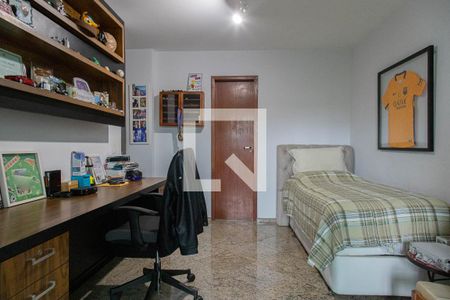 Apartamento à venda com 189m², 3 quartos e 2 vagas Apartamento à venda com 189m², 3 quartos e 2 vagasSuíte 2