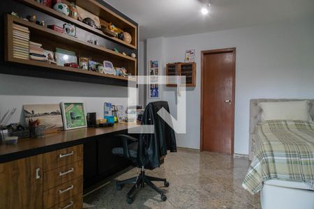 Apartamento à venda com 189m², 3 quartos e 2 vagas Apartamento à venda com 189m², 3 quartos e 2 vagasSuíte 2