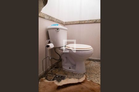 Apartamento à venda com 189m², 3 quartos e 2 vagas Apartamento à venda com 189m², 3 quartos e 2 vagasLavabo
