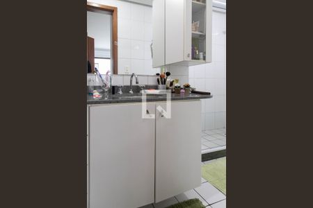 Apartamento à venda com 189m², 3 quartos e 2 vagas Apartamento à venda com 189m², 3 quartos e 2 vagasBanheiro da suíte 4