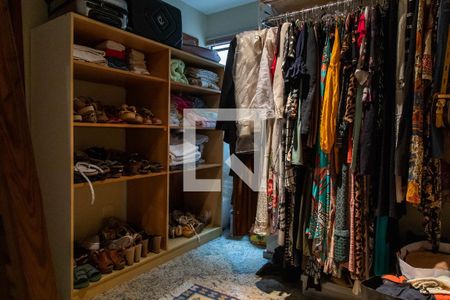 Apartamento à venda com 189m², 3 quartos e 2 vagas Apartamento à venda com 189m², 3 quartos e 2 vagasSuíte 1