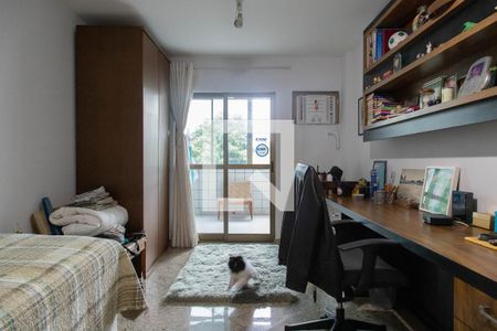 Apartamento à venda com 189m², 3 quartos e 2 vagas Apartamento à venda com 189m², 3 quartos e 2 vagasSuíte 2