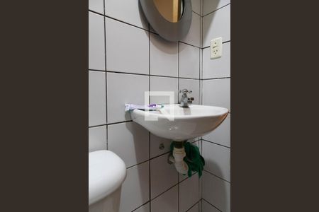 Apartamento à venda com 189m², 3 quartos e 2 vagas Apartamento à venda com 189m², 3 quartos e 2 vagasBanheiro da suíte 1