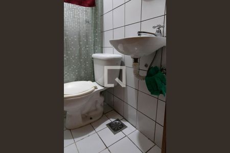 Apartamento à venda com 189m², 3 quartos e 2 vagas Apartamento à venda com 189m², 3 quartos e 2 vagasBanheiro da suíte 1