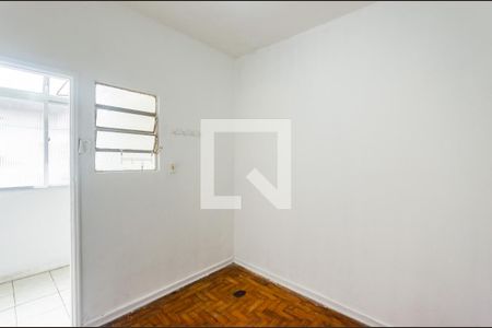 Apartamento para alugar com 73m², 2 quartos e sem vagaQuarto de serviço