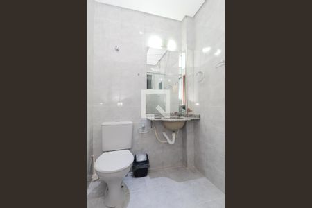 Apartamento à venda com 72m², 2 quartos e 1 vaga Apartamento à venda com 72m², 2 quartos e 1 vagaBanheiro da Suíte