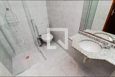 Apartamento à venda com 72m², 2 quartos e 1 vaga Apartamento à venda com 72m², 2 quartos e 1 vagaBanheiro Social