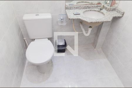 Apartamento à venda com 72m², 2 quartos e 1 vaga Apartamento à venda com 72m², 2 quartos e 1 vagaBanheiro da Suíte