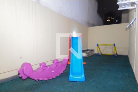 Apartamento à venda com 72m², 2 quartos e 1 vaga Apartamento à venda com 72m², 2 quartos e 1 vagaÁrea Comum - Playground