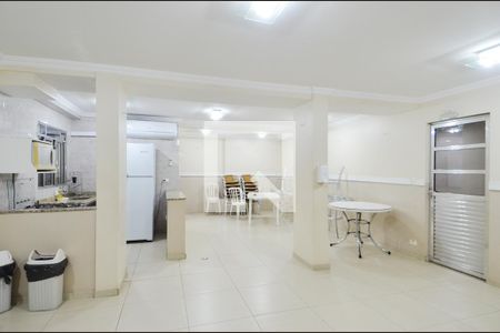 Apartamento à venda com 72m², 2 quartos e 1 vaga Apartamento à venda com 72m², 2 quartos e 1 vagaÁrea comum - Salão de festas