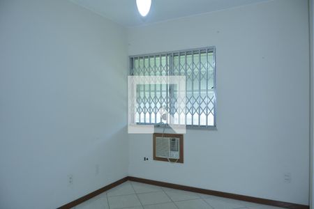 Quarto 1 de apartamento à venda com 3 quartos, 90m² em Jardim Guanabara, Rio de Janeiro