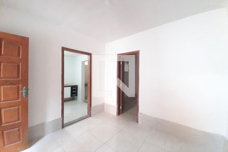 Sala de Casa com 2 quartos, 210m² Itapoã