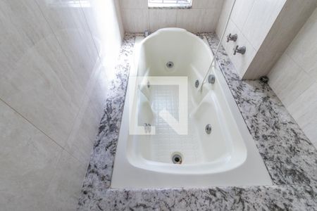 Apartamento à venda com 133m², 3 quartos e 1 vagaBanheiro da Suíte