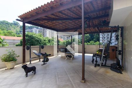 Apartamento para alugar com 320m², 3 quartos e 3 vagasTerraço