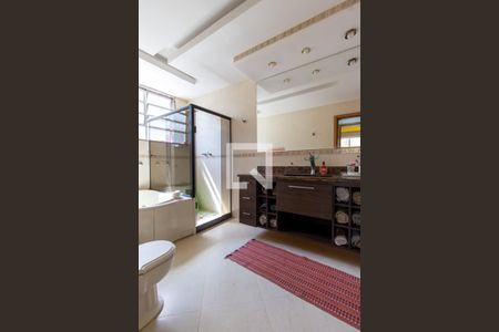 Apartamento para alugar com 320m², 3 quartos e 3 vagasBanheiro Hall Quartos 3º Andar