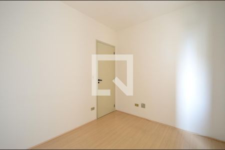 Quarto de apartamento para alugar com 2 quartos, 69m² em Vila Guarani, São Paulo