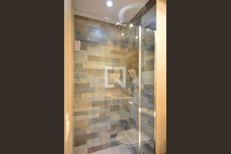 Apartamento à venda com 73m², 2 quartos e 2 vagasBanheiro geral