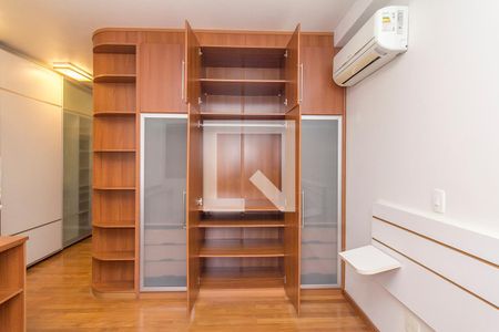 Apartamento à venda com 98m², 2 quartos e 2 vagasQuarto Suíte 1