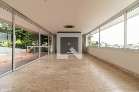Sala de casa de condomínio à venda com 5 quartos, 762m² em Residencial Tres (tambore), Santana de Parnaíba