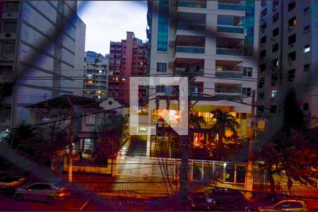 Vista de apartamento à venda com 2 quartos, 84m² em Piratininga, Niterói