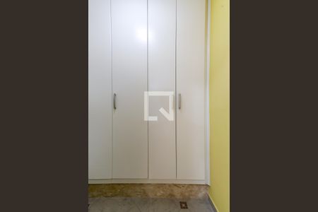 Casa à venda com 100m², 3 quartos e 2 vagas Casa à venda com 100m², 3 quartos e 2 vagasQuarto de Serviço