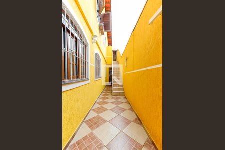 Casa à venda com 100m², 3 quartos e 2 vagas Casa à venda com 100m², 3 quartos e 2 vagasCorredor Externo