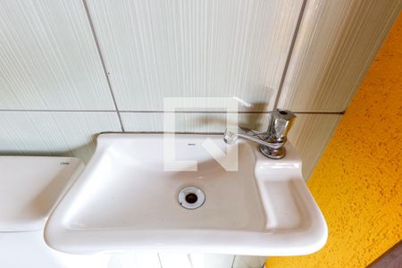 Casa à venda com 100m², 3 quartos e 2 vagas Casa à venda com 100m², 3 quartos e 2 vagasBanheiro Churrasqueira