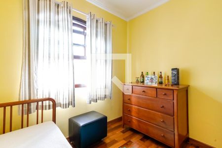 Casa à venda com 100m², 3 quartos e 2 vagas Casa à venda com 100m², 3 quartos e 2 vagasQuarto 2