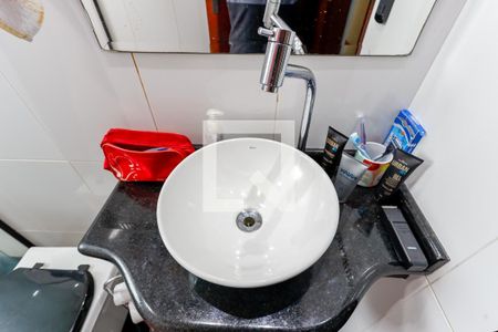 Casa à venda com 100m², 3 quartos e 2 vagas Casa à venda com 100m², 3 quartos e 2 vagasBanheiro