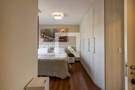 Apartamento para alugar com 218m², 4 quartos e 3 vagas Apartamento para alugar com 218m², 4 quartos e 3 vagasQuarto 4 Suíte