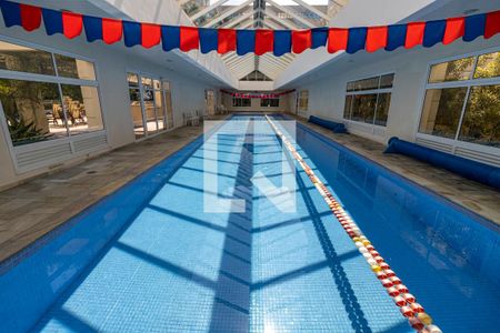 Apartamento para alugar com 218m², 4 quartos e 3 vagas Apartamento para alugar com 218m², 4 quartos e 3 vagasÁrea comum - Piscina Aquecida