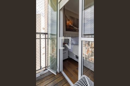 Apartamento para alugar com 218m², 4 quartos e 3 vagas Apartamento para alugar com 218m², 4 quartos e 3 vagasVaranda do Quarto 4 - Suíte