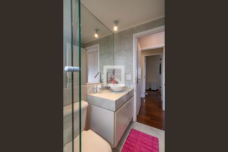 Apartamento para alugar com 218m², 4 quartos e 3 vagas Apartamento para alugar com 218m², 4 quartos e 3 vagasBanheiro 3 do Quarto 3 - Suíte