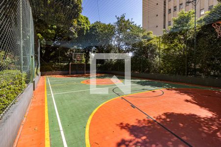 Apartamento para alugar com 218m², 4 quartos e 3 vagas Apartamento para alugar com 218m², 4 quartos e 3 vagasÁrea comum - Quadra