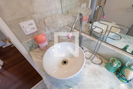 Apartamento para alugar com 218m², 4 quartos e 3 vagas Apartamento para alugar com 218m², 4 quartos e 3 vagasBanheiro 2 do Quarto 2 - Suíte - Torneira