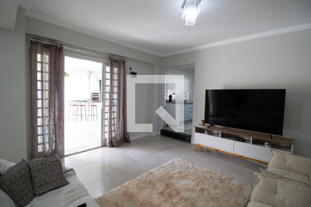 Sala de casa à venda com 3 quartos, 161m² em Vila Indiana, São Paulo