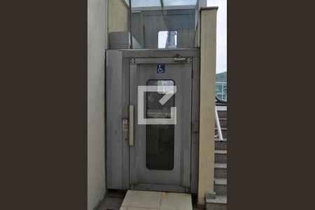 Apartamento para alugar com 75m², 3 quartos e 1 vagaElevador para Cadeirante