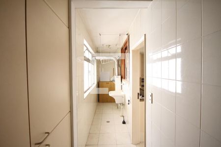 Apartamento à venda com 105m², 3 quartos e 1 vagaÁrea de Serviço