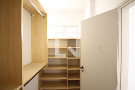 Apartamento à venda com 105m², 3 quartos e 1 vagaQuarto 2 Closet