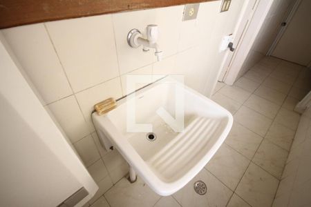 Apartamento à venda com 105m², 3 quartos e 1 vagaÁrea de Serviço