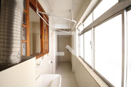 Apartamento à venda com 105m², 3 quartos e 1 vagaÁrea de Serviço