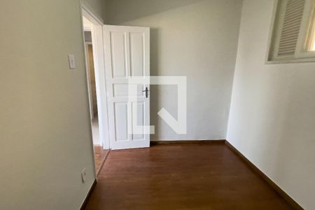 Quarto de apartamento para alugar com 2 quartos, 63m² em Jardim Vinte E Cinco de Agosto, Duque de Caxias